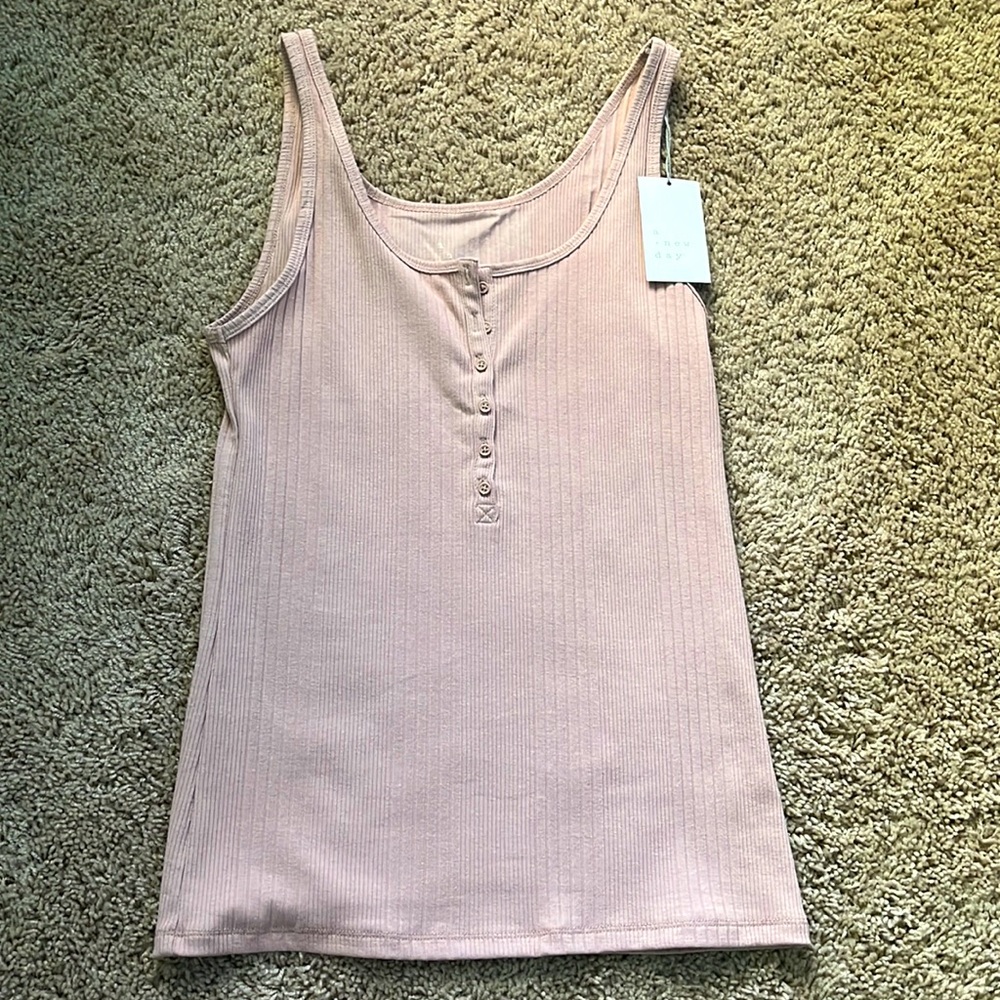 a new day tank, size XS